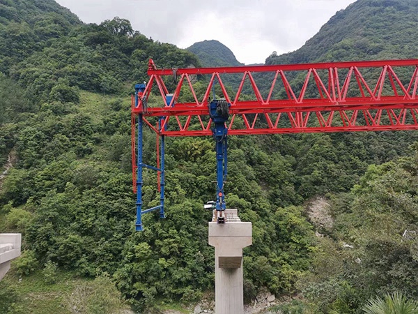 崇左架橋機安裝
