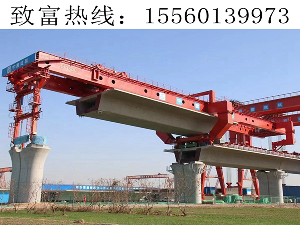 架橋機(jī)懸掛安裝邊跨梁段具體施工步驟如下