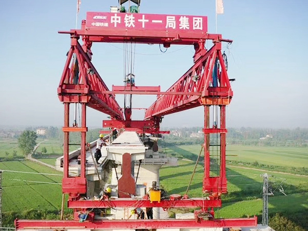 廣西架橋機(jī)公司橋機(jī)施工人員組成
