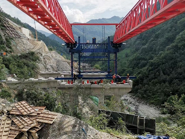 廣西架橋機廠家 120噸鐵路架橋機